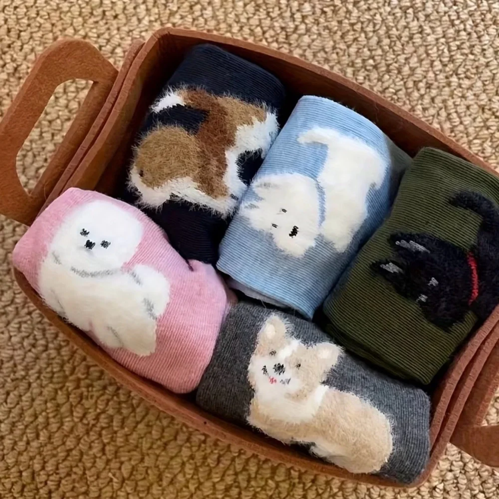 Women’s Socks  & Hosiery 4 Pairs Fuzzy Puppy Pattern Socks Warm Mid Tube Socks